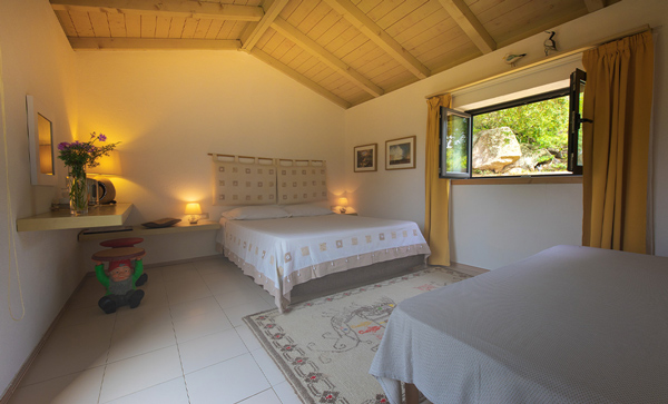 Agriturimo-Li-Pireddi-camera-alloggio-Asfodelo