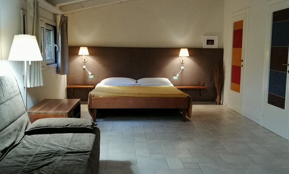 Agriturismo-Li-Pireddi-Sardegna-camera-matrimoniale-alloggio-Vermentino