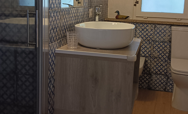Li-Pireddi-bagno-alloggio-Rosmarino